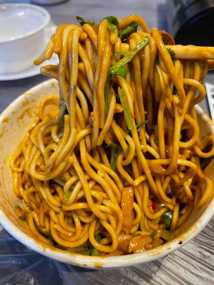 李记热干面(多福路店)-"一家开了很多年的店了 以前在中山大道 现.