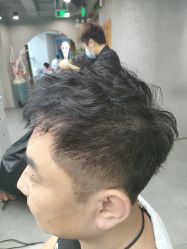 -变画·发型STUDIO