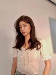 -BULB STUDIO 巴柏明星发型工作室