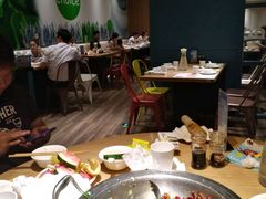 -小鱼小牛·鱼牛干锅·脆鱼火锅(世欧广场店)