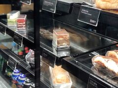 面包甜点陈列柜-COSTA COFFEE(斯普瑞斯奥特莱斯店)
