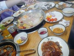 -川渝又一村火锅烤肉自助(步行街店)