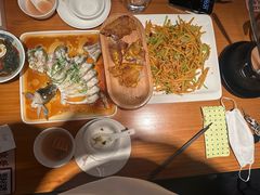 -莲餐厅·湖北菜·潜江小龙虾店(愚园路店)
