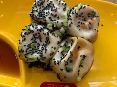 -小杨生煎(金山百联购物中心3楼店)