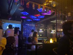 -聚点酒吧(龙湖滨江天街店)