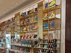 -VENCHI 闻绮(上海佛罗伦萨小镇店)