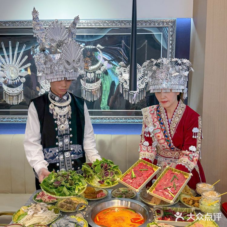 朋友按头安利的贵州酸汤火锅！真的绝了！