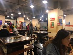 大堂-邓莽子老火锅(中兴路总店)