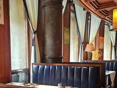 -八府香鸭·啫啫煲(华山路店)