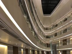 -上海滴水湖皇冠假日酒店