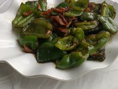 -红栌温泉山庄生态美食餐厅