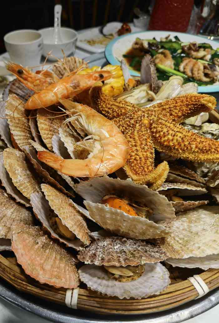 小螺号海鲜(泉城广场店)-"周末来济南玩,没想到周六阴天加大风,又冷.