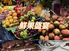 -雍容荟帝王蟹活龙虾展台自助(IFS黑金店)