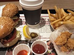 -The Habit Burger Grill 哈比特汉堡(爱琴海店)