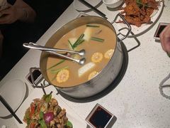 -肥仔文澳门猪骨煲(南京西路店)