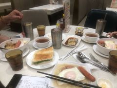 -香港新发烧腊茶餐厅(水围店)