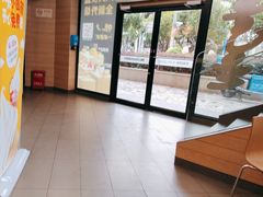 -麦当劳(乳山路店)