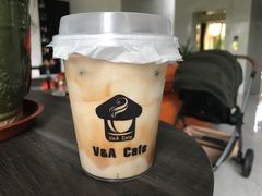 -V&A cafe