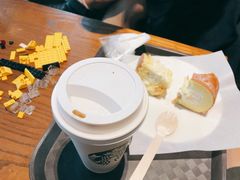 -星巴克(上海虹桥南丰城办公楼店)