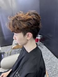 -藤野造型·烫·染发型设计店