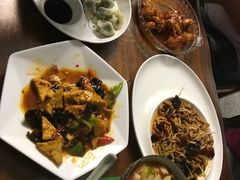 -天天向上素食餐厅(五台山店)