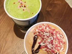樱花草莓茶拿铁-星巴克(天津佛罗伦萨小镇店)