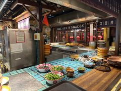 -吃饭皇帝大(长宁龙之梦店)