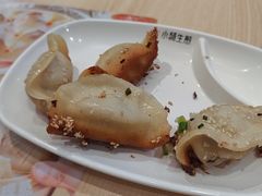 -小杨生煎(浦江欢乐颂店)
