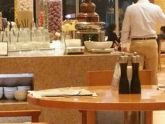 -视界美食自助餐厅·石家庄希尔顿酒店