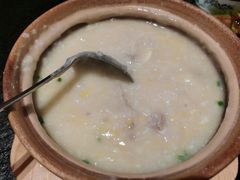 -何妹湿辣牛肉·粤式烧烤砂煲(桂雅路店)