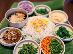 -银米·云南传统过桥米线(双廊黑金冠店)