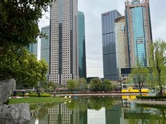 -陆家嘴中心绿地