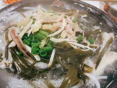 -刚砂锅鸡丝米线