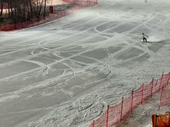 -庙香山滑雪场