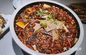 Sichuan-style Spicy Blood Sauté