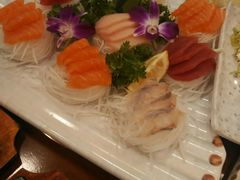 海鲜拼盘-青瓦餐厅·生鱼片·韩园烤肉(西塔店)