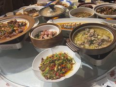 -香山湖家家宴(中山陵店)