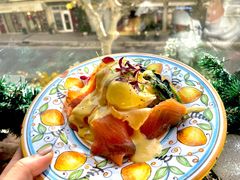 三文鱼班尼迪克-Alimentari早午餐(安福路店)