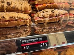 -柏威年大连购物中心