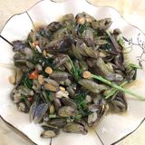 位于长兴路天鹅花园的伟记砂锅粥