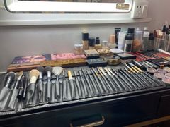 -ME觅妆·定制美妆·彩妆私教(菱角湖店)