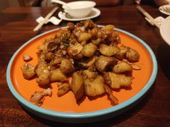 -泡桐树孙二娘私房菜