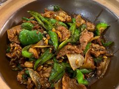 碾辣椒炒肉-吃饭皇帝大土家民族菜(正大广场店)