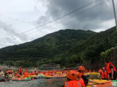 -虎啸峡漂流