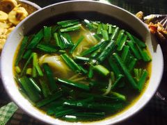 -梁老三麻辣鸡头总店