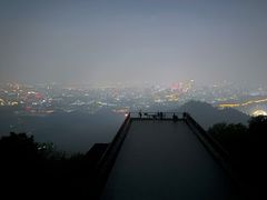 -紫金山山顶公园