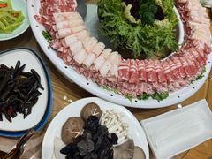 -额尔敦传统涮.冰煮羊火锅(乌兰察布体育场店)