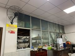 -曾氏肥肠馆(凯瑞雅居店)