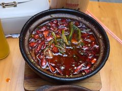 -有红鸡毛店·砂锅菜(抚琴夜市店)
