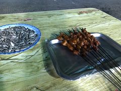 -马克力木手抓炕锅烤羊肉(盐湖一小区店)